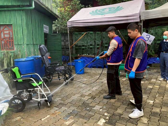 2025年12月06日 慈青志工隊 環保輔具送到家圖片